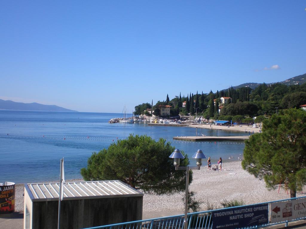 Tivoli Apartment Ičići Екстериор снимка