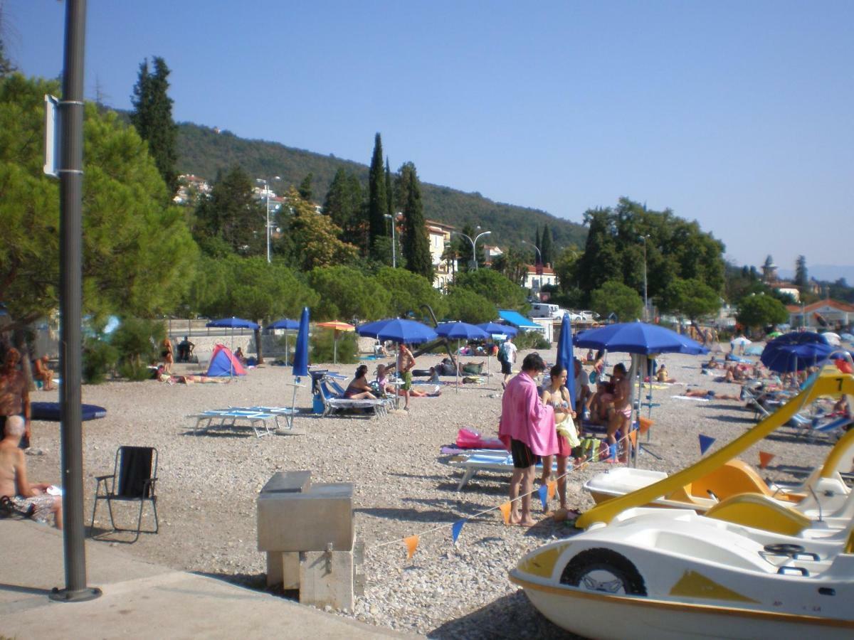 Tivoli Apartment Ičići Екстериор снимка